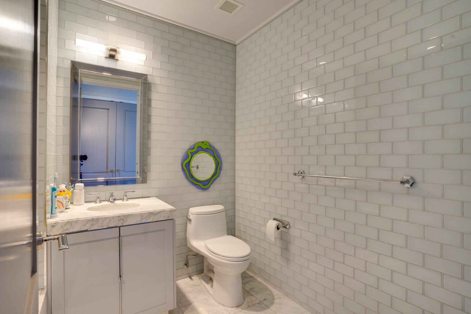 Bathroom-Vanity-Apartment-Renovation-301-East-80th-New-York-NY-1536x1024